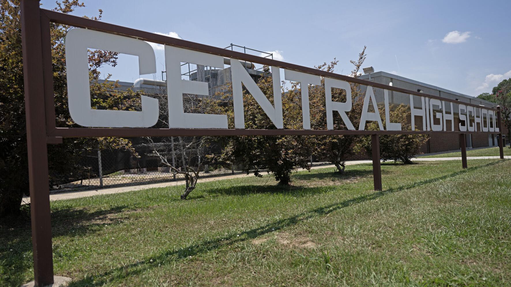 Major repairs, upgrades on hold for 5 Baton Rouge suburb schools after rare electoral defeat